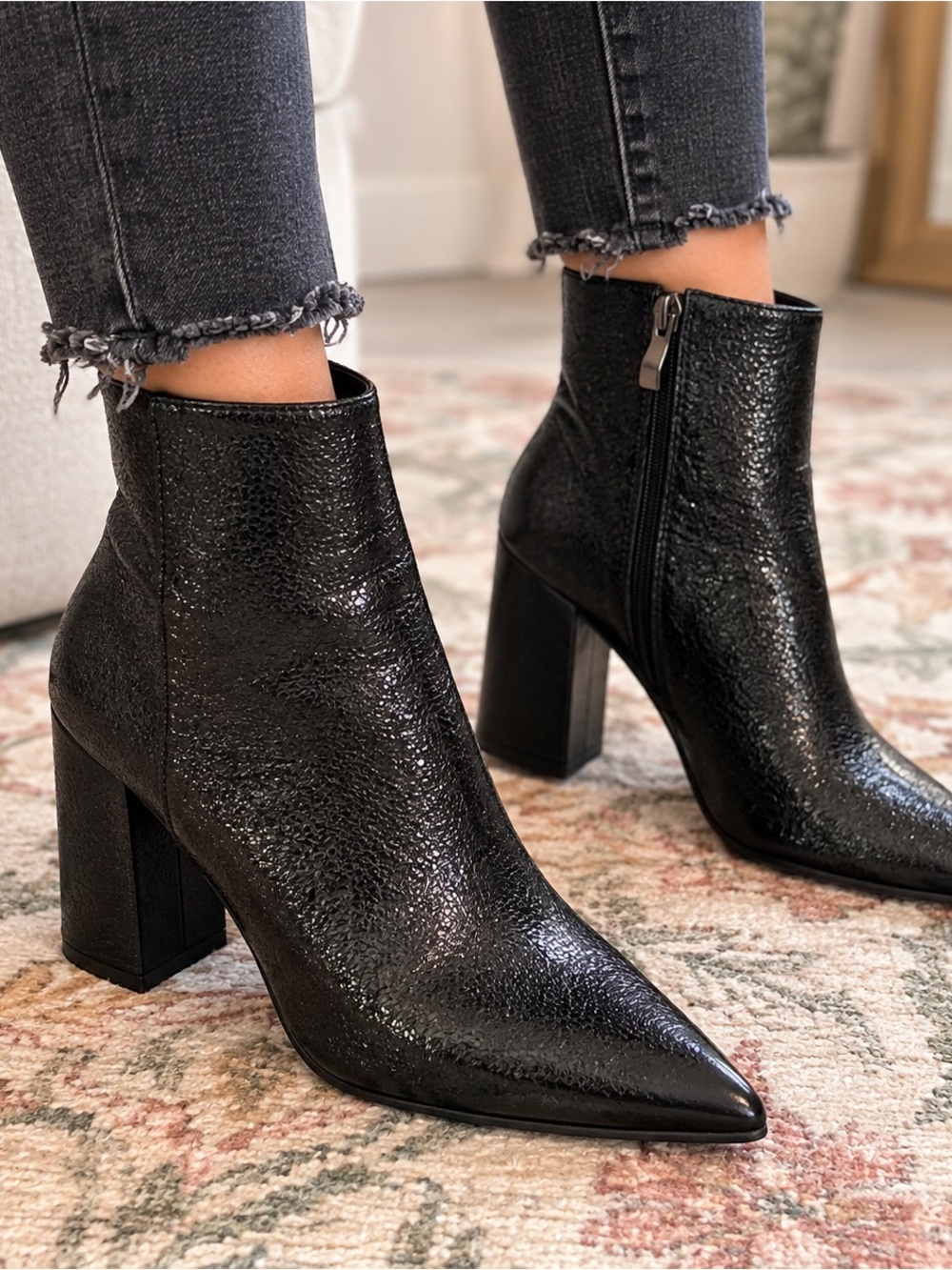 ShuShop Black Pointed Toe Ankle Boots with Side Zipper